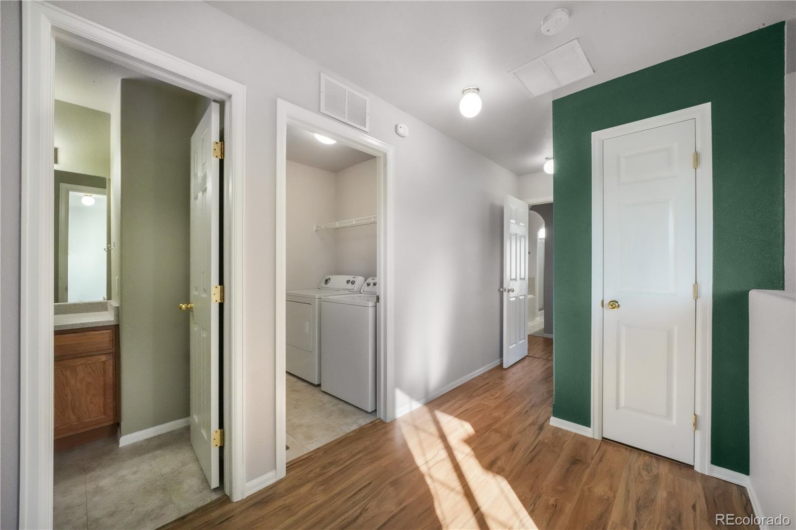 812 Hailey Glenn View