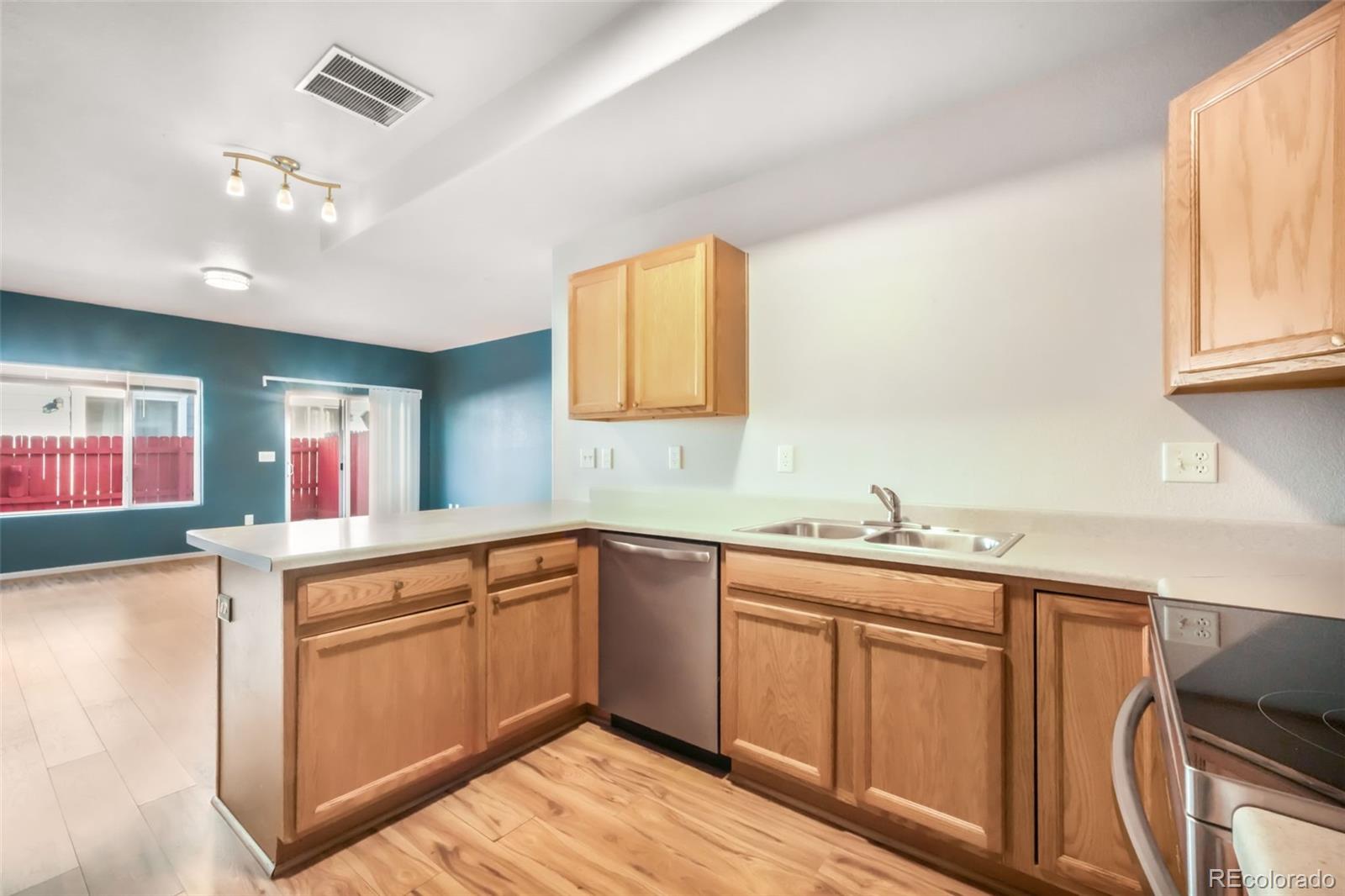 812 Hailey Glenn View