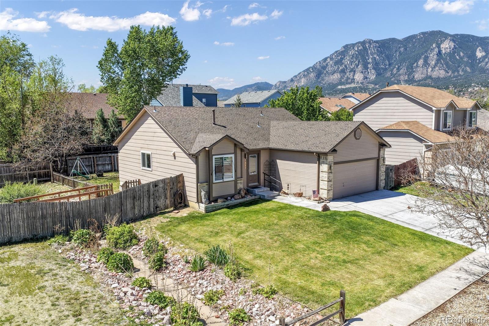 1643 S Canoe Creek Drive