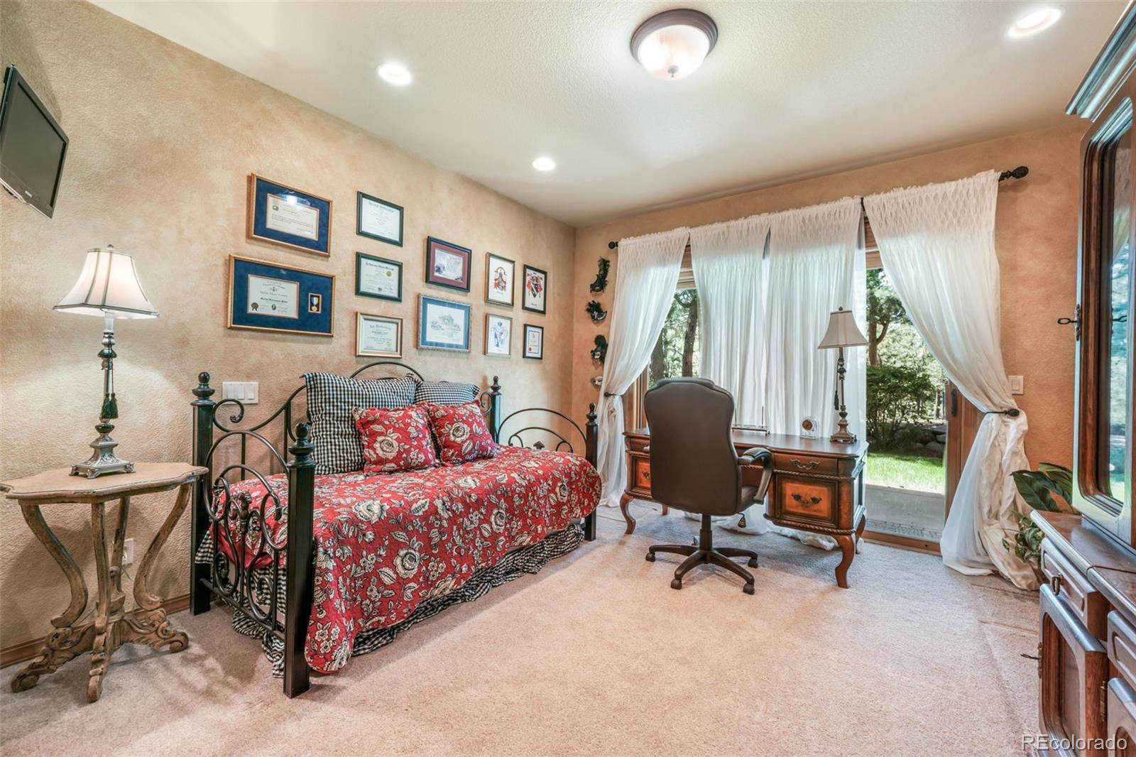 17556 Colonial Park Drive