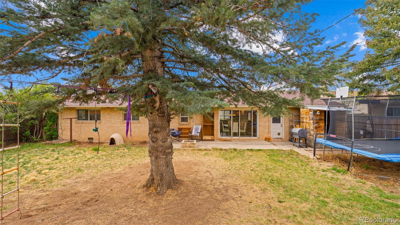 825 Panorama Drive