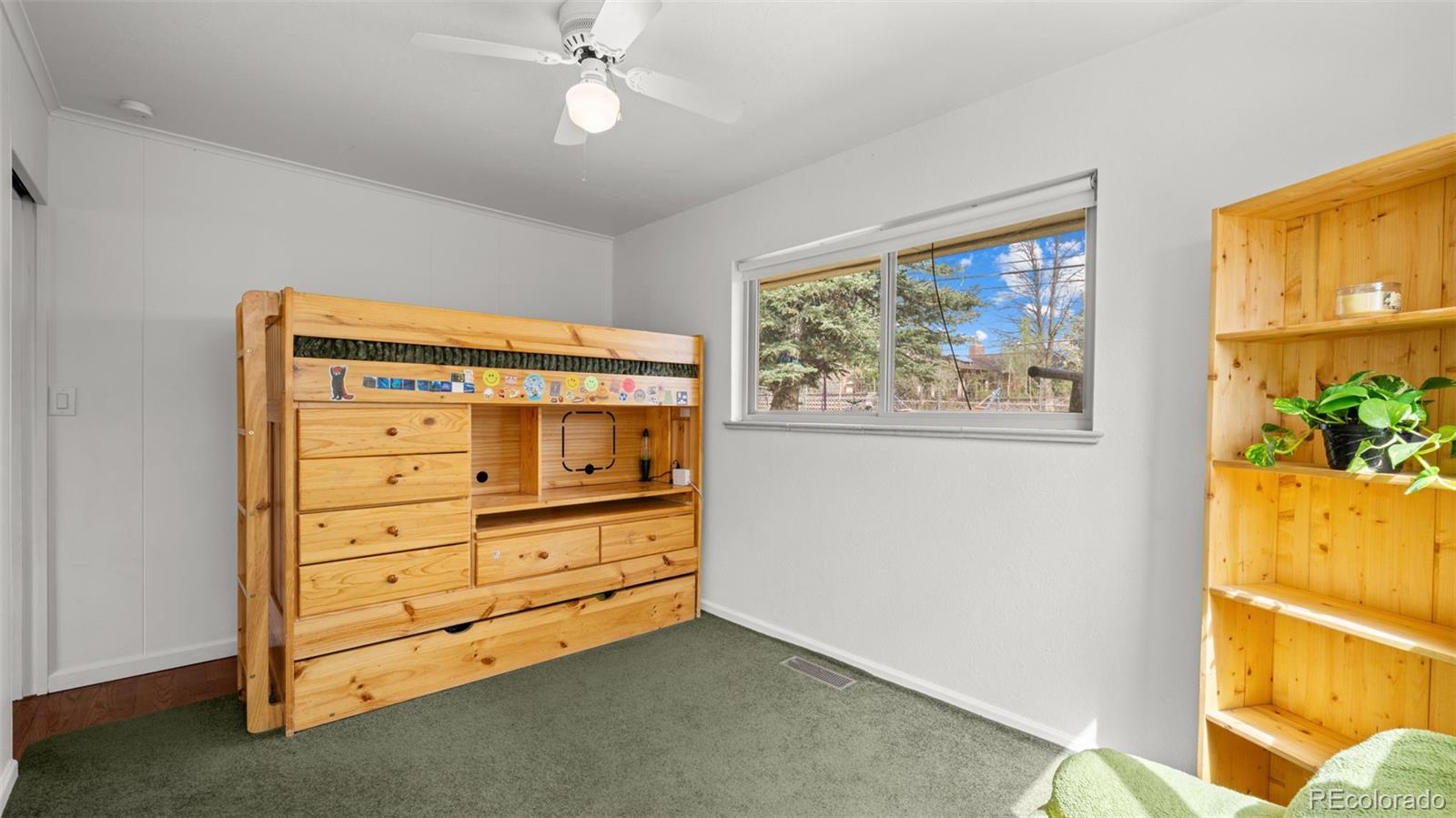 825 Panorama Drive
