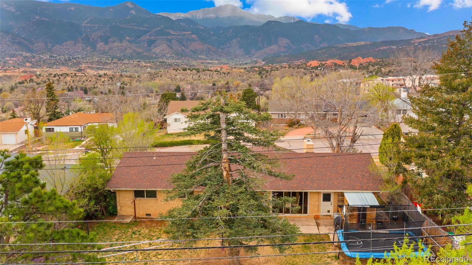 825 Panorama Drive