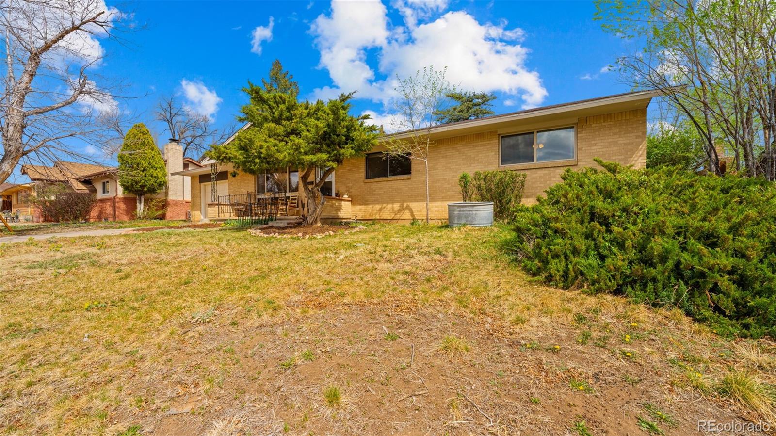 825 Panorama Drive
