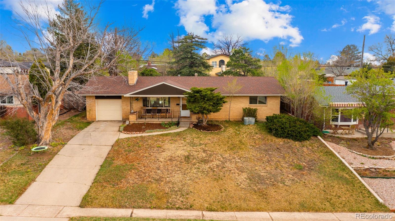825 Panorama Drive