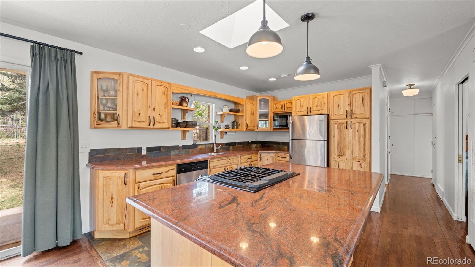 825 Panorama Drive