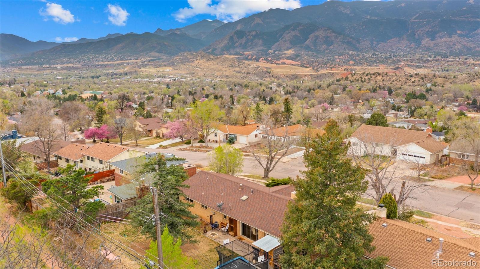 825 Panorama Drive