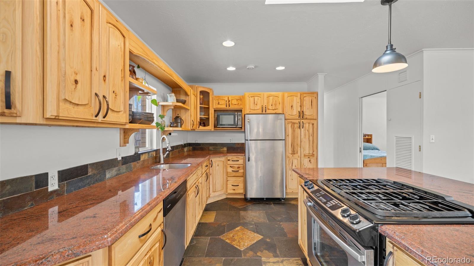 825 Panorama Drive