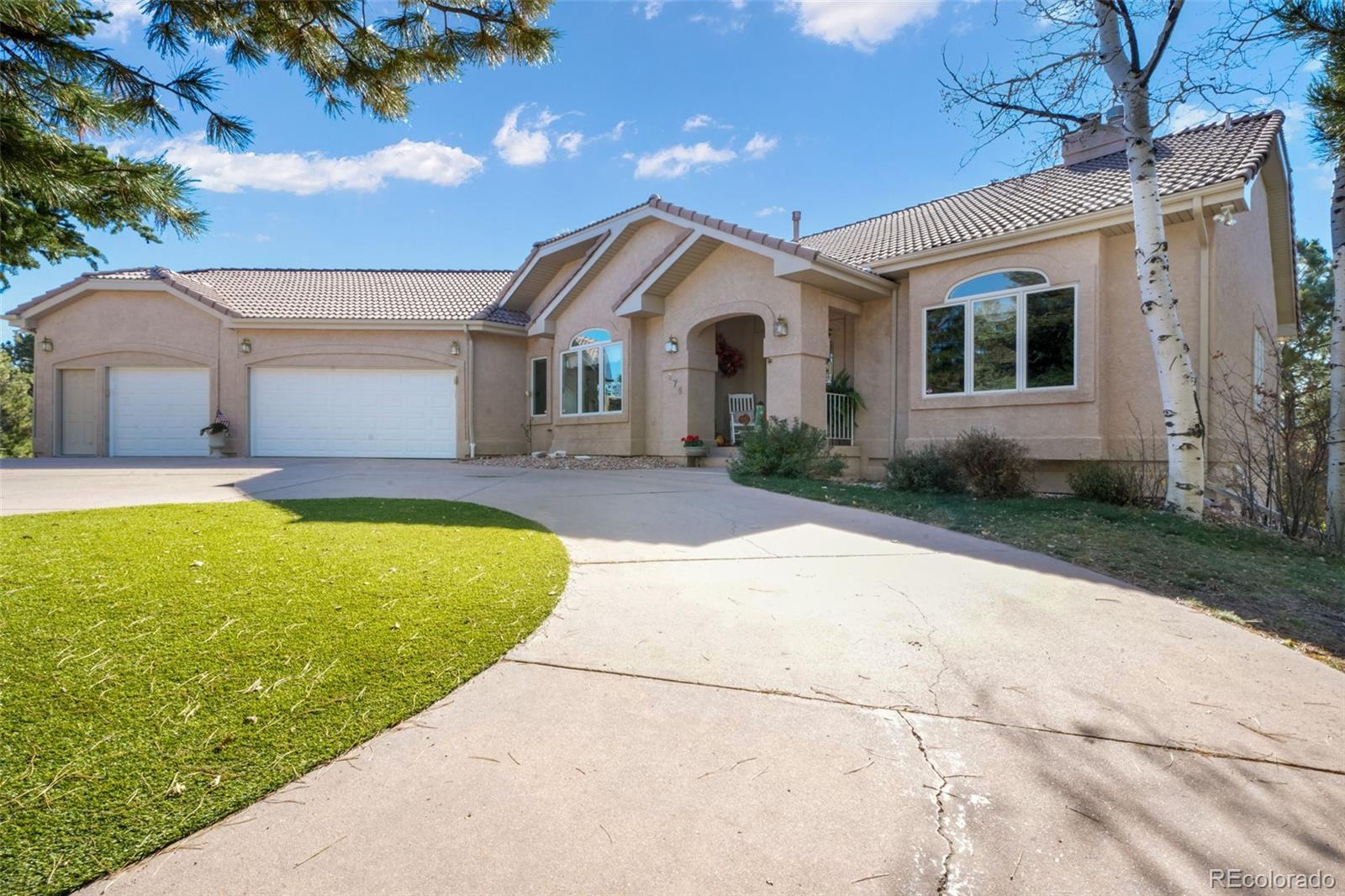 275 Tam O Shanter Way