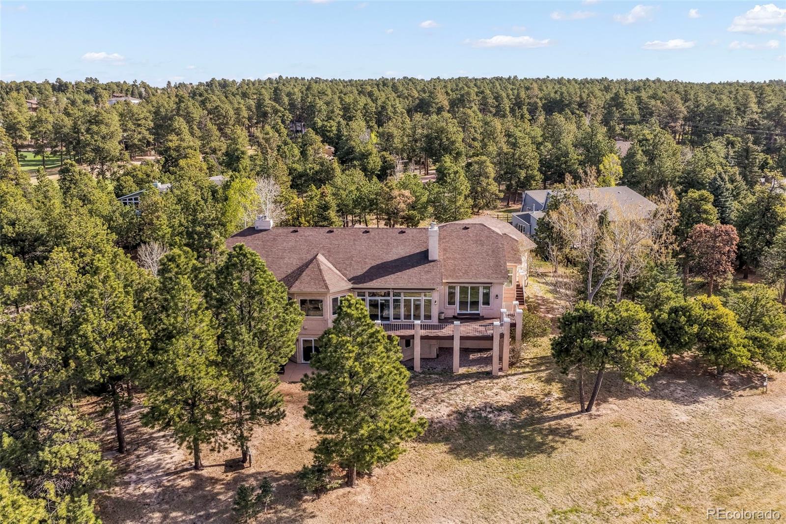 275 Tam O Shanter Way