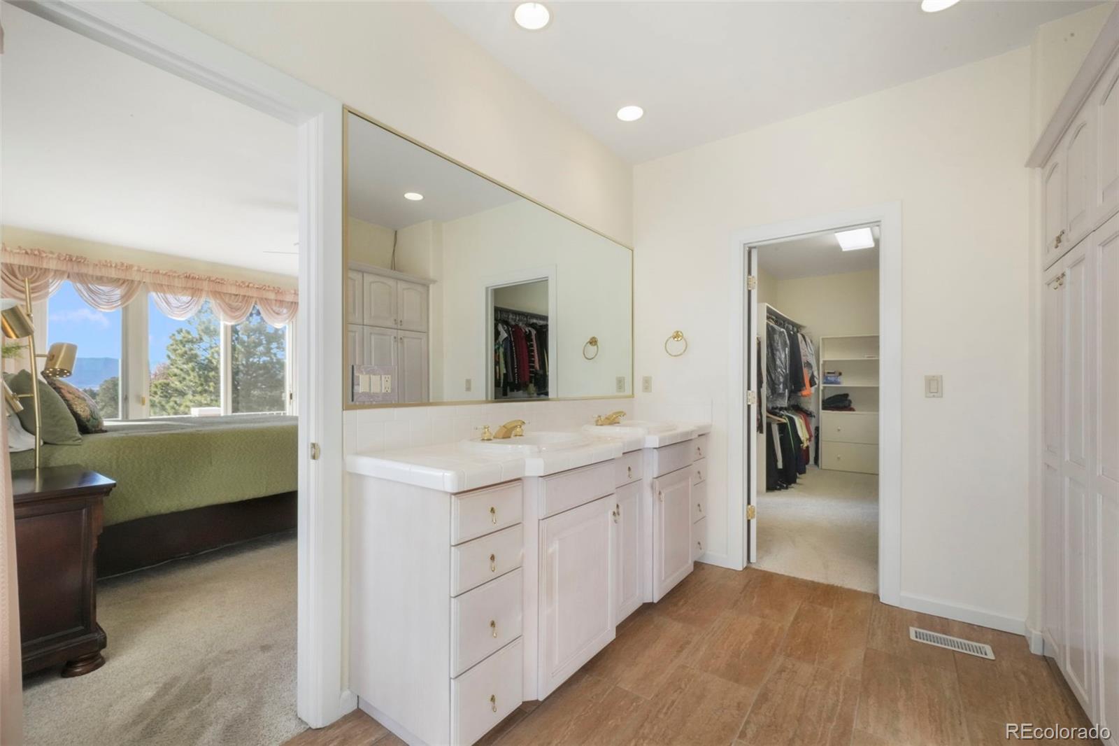 275 Tam O Shanter Way