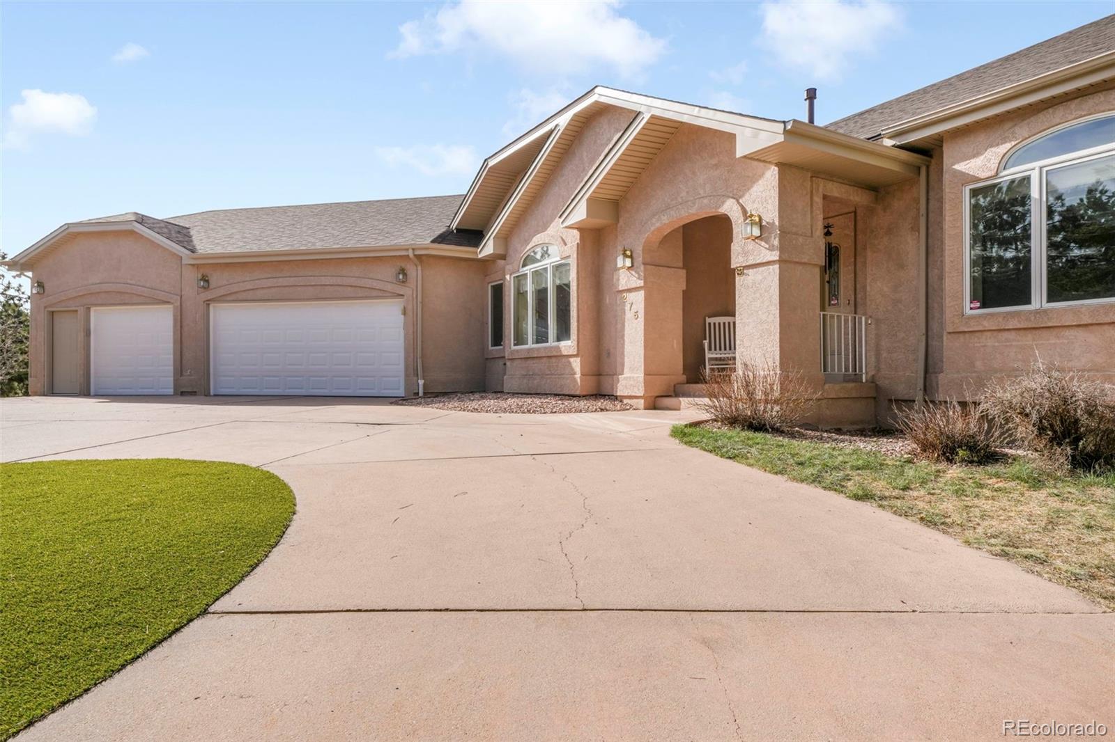 275 Tam O Shanter Way