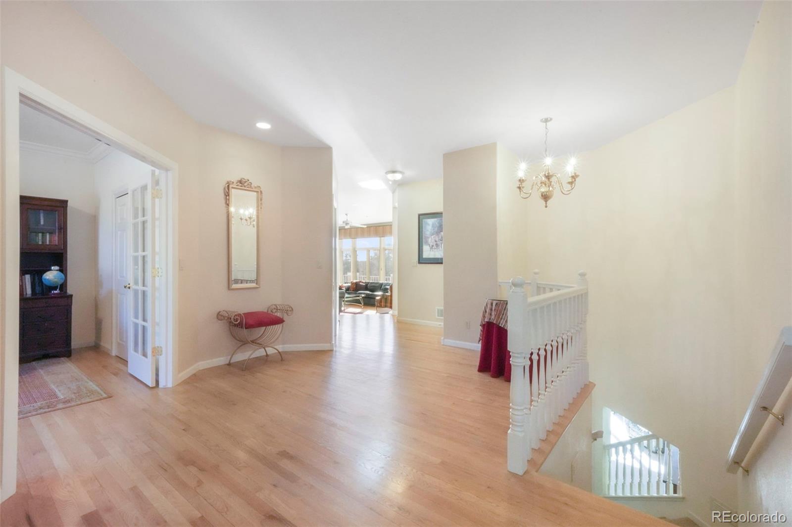 275 Tam O Shanter Way