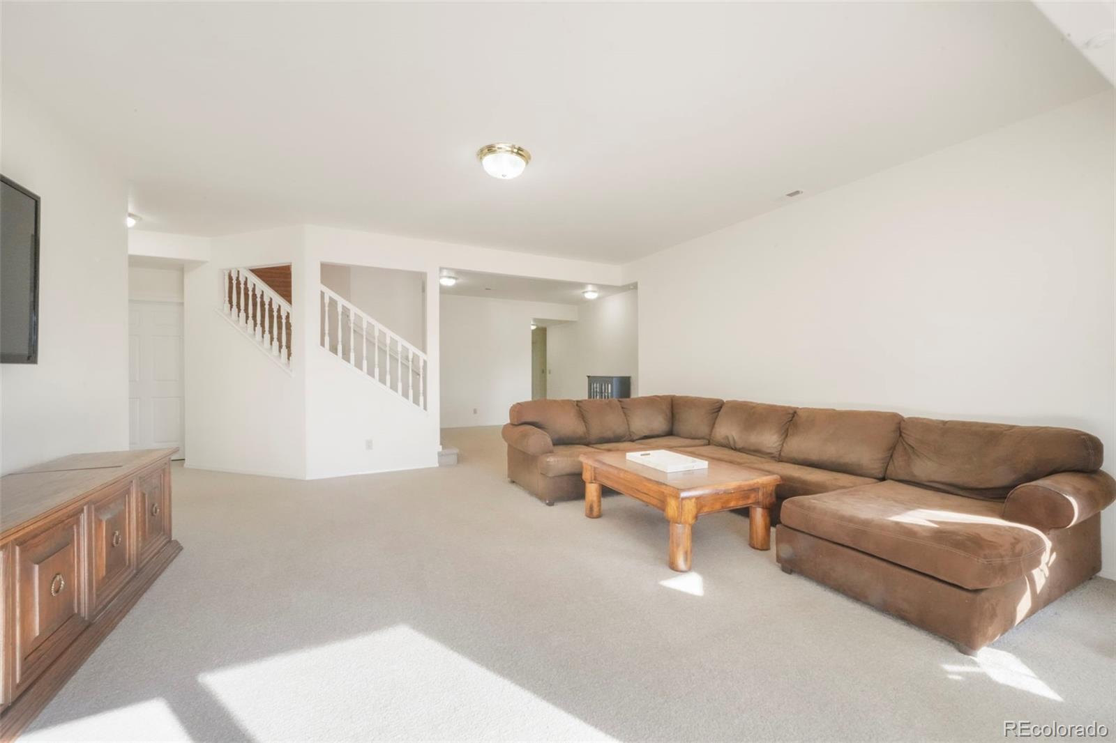 275 Tam O Shanter Way