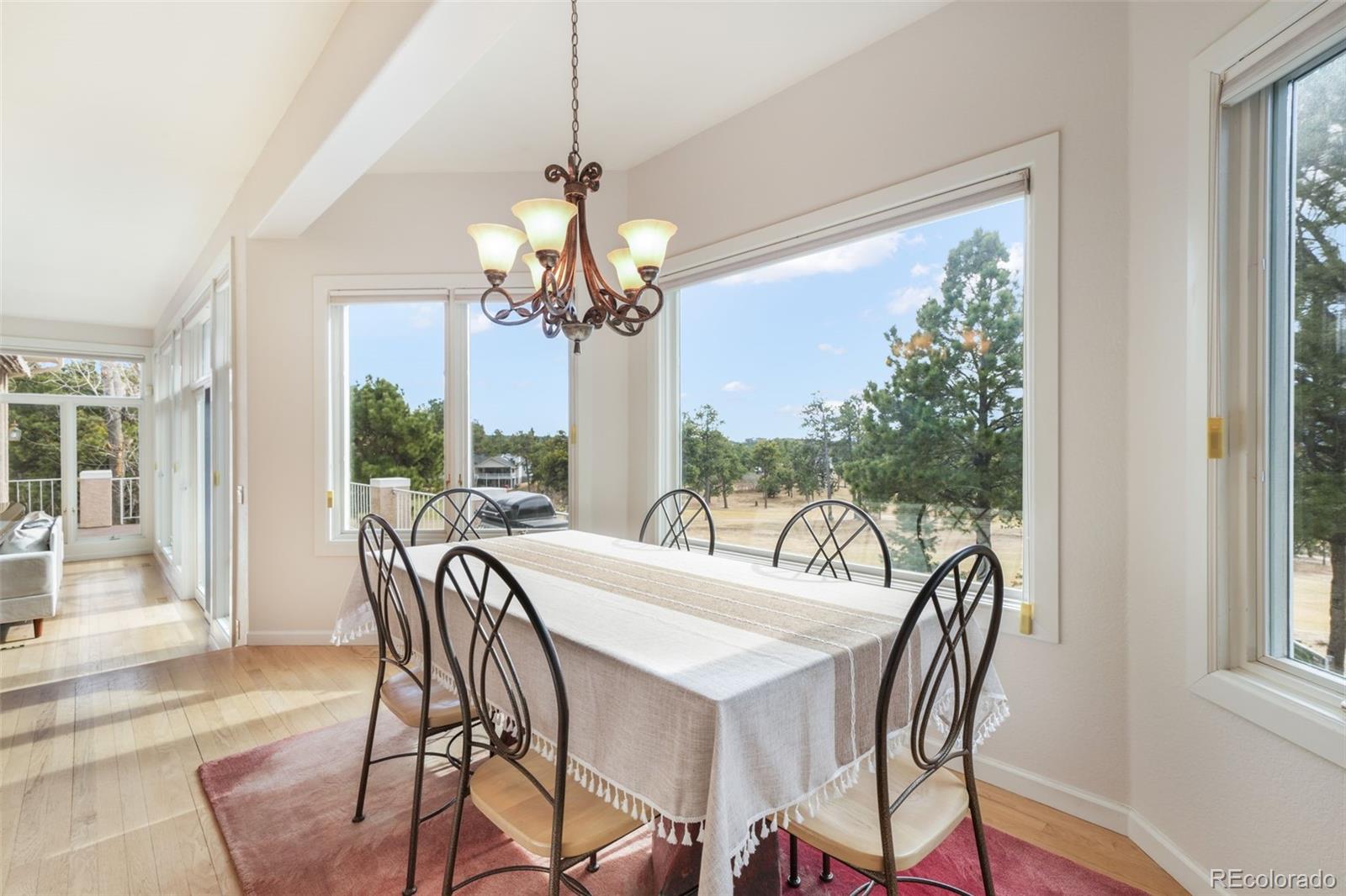 275 Tam O Shanter Way