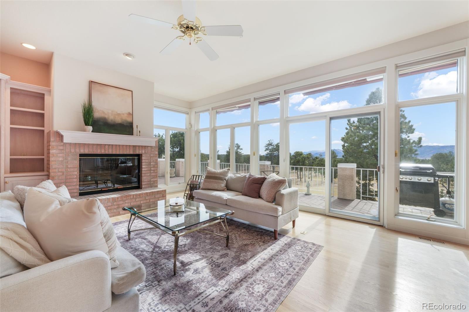 275 Tam O Shanter Way