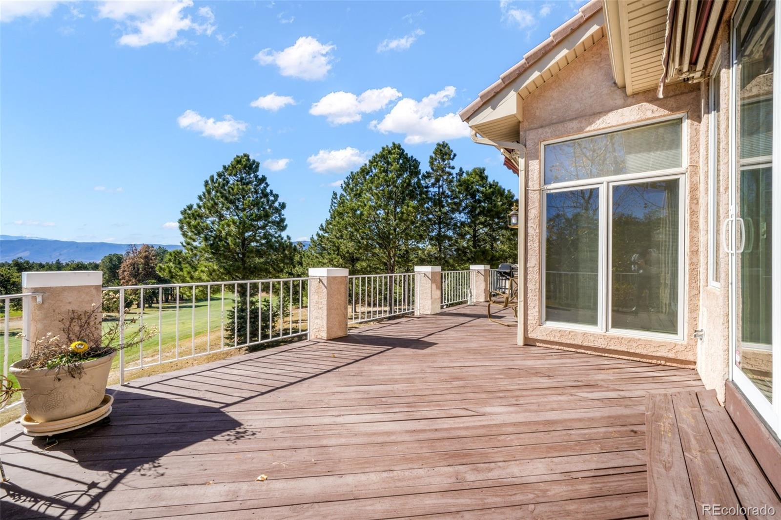 275 Tam O Shanter Way