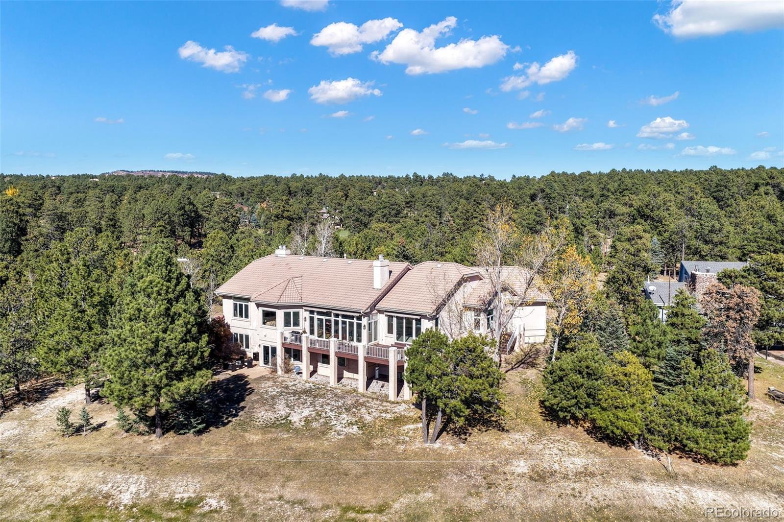 275 Tam O Shanter Way