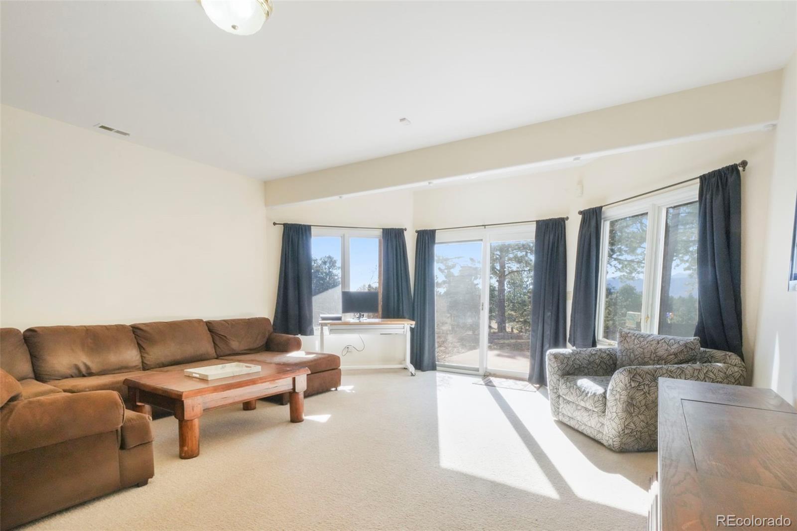 275 Tam O Shanter Way