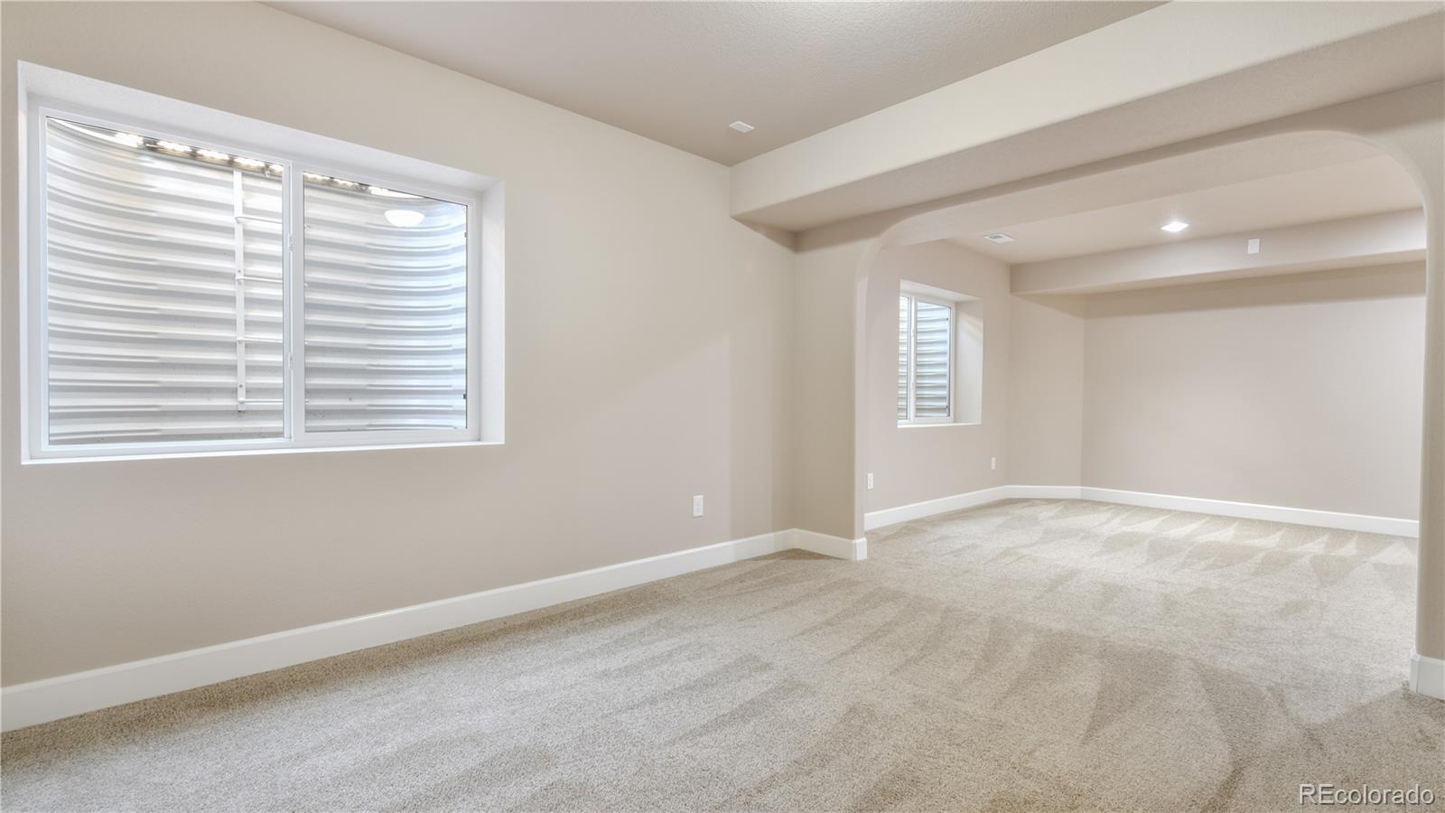 10484 Mile Post Loop