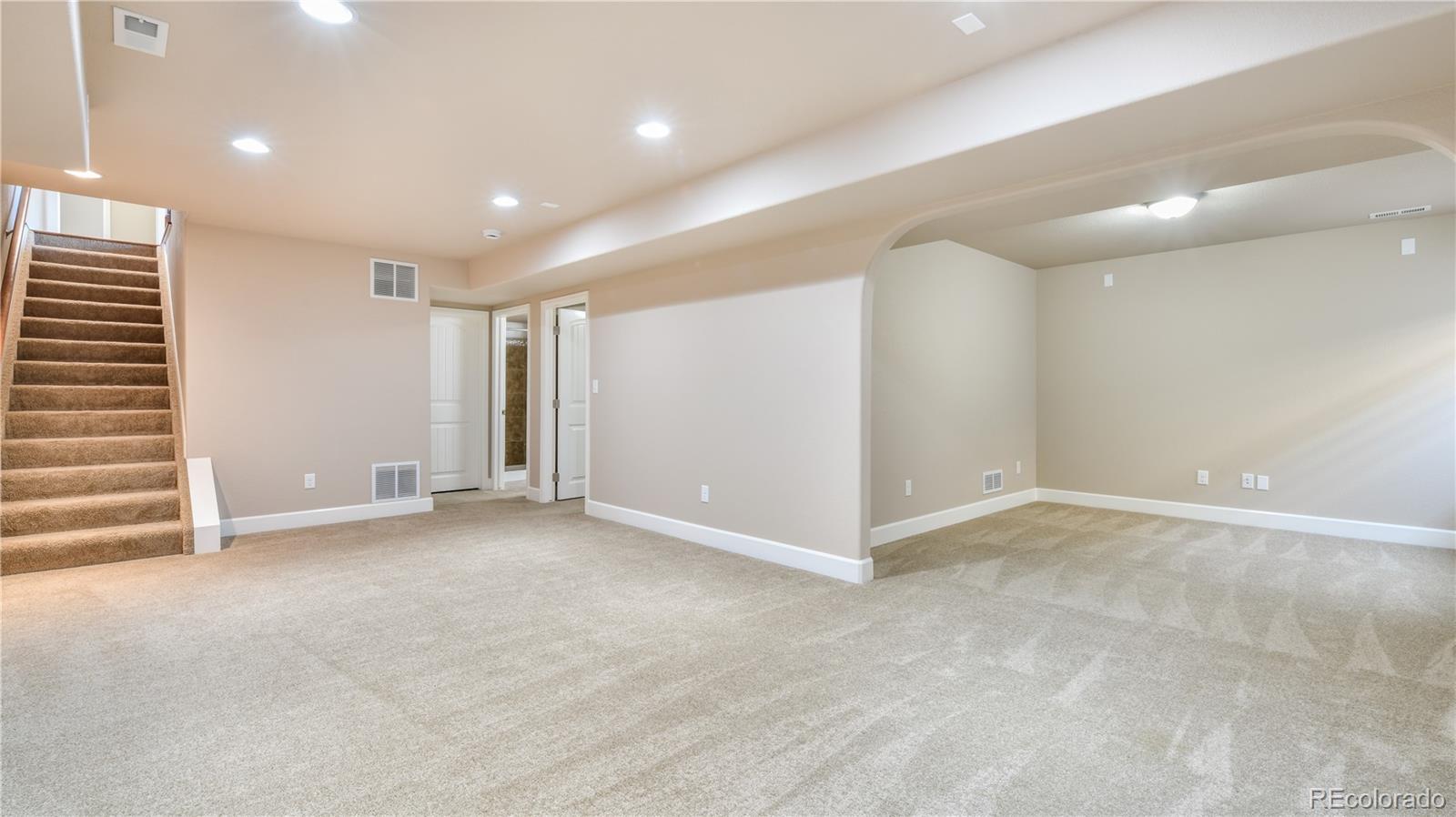 10484 Mile Post Loop