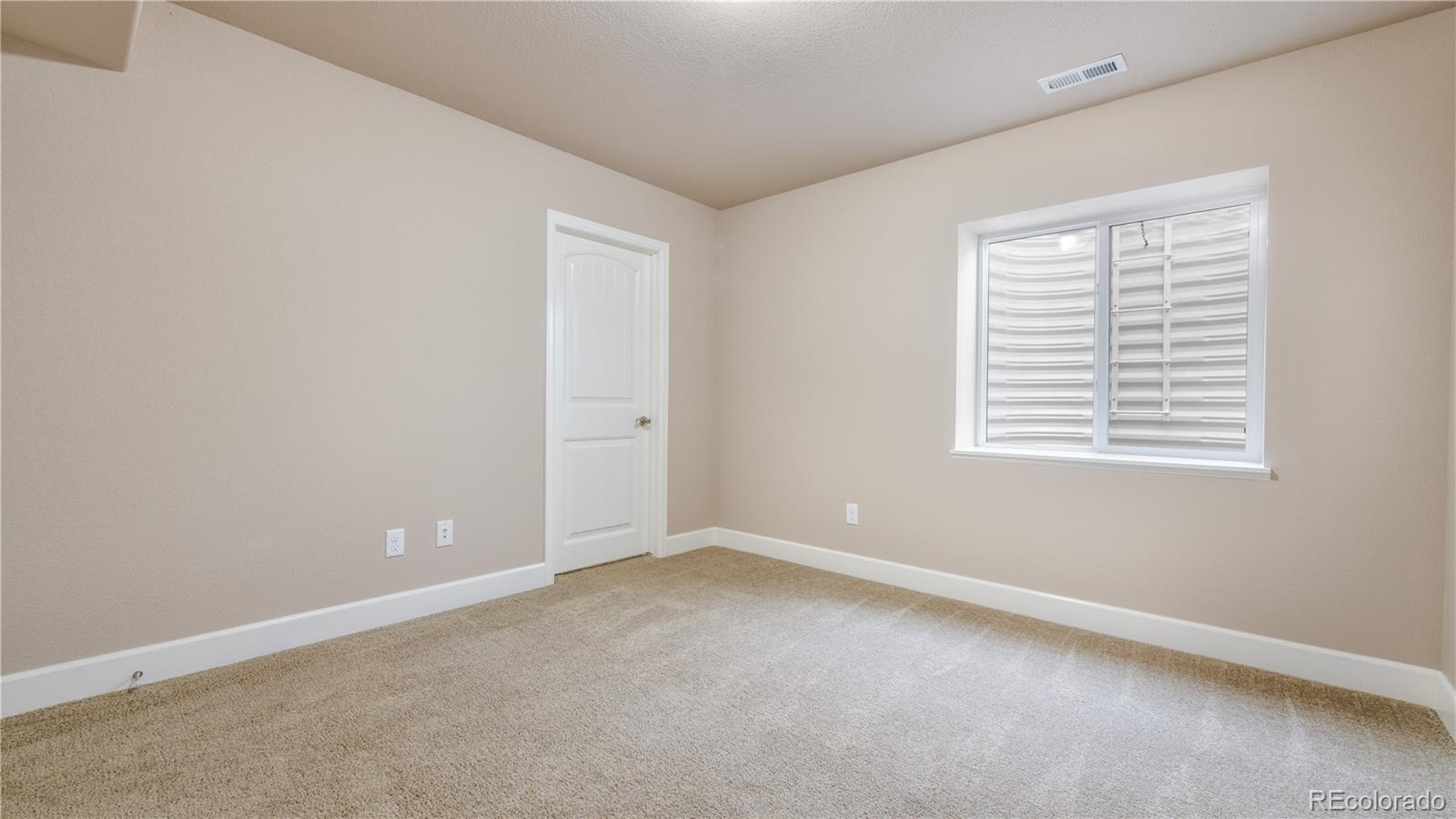 10484 Mile Post Loop