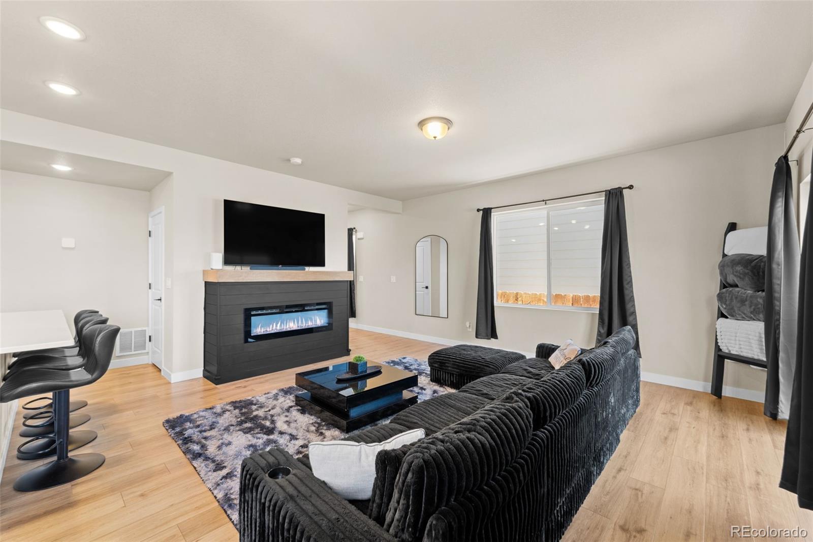 11456 Sanderling Street