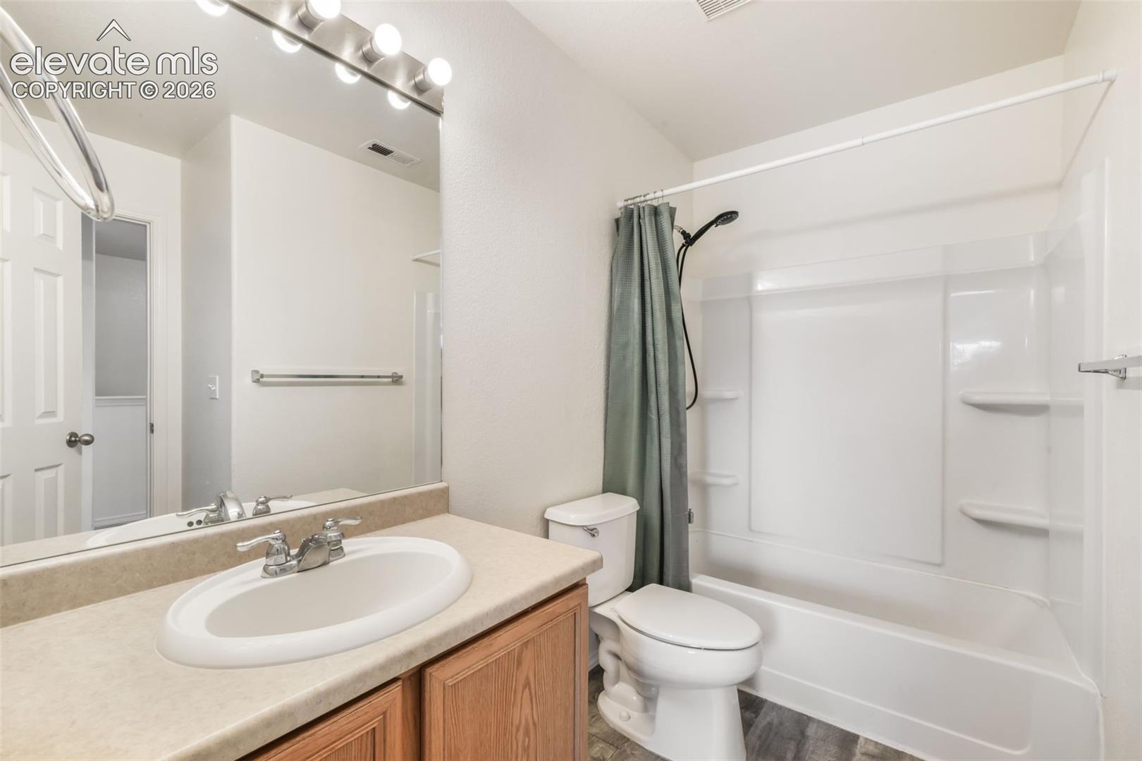 10513 Wells Point