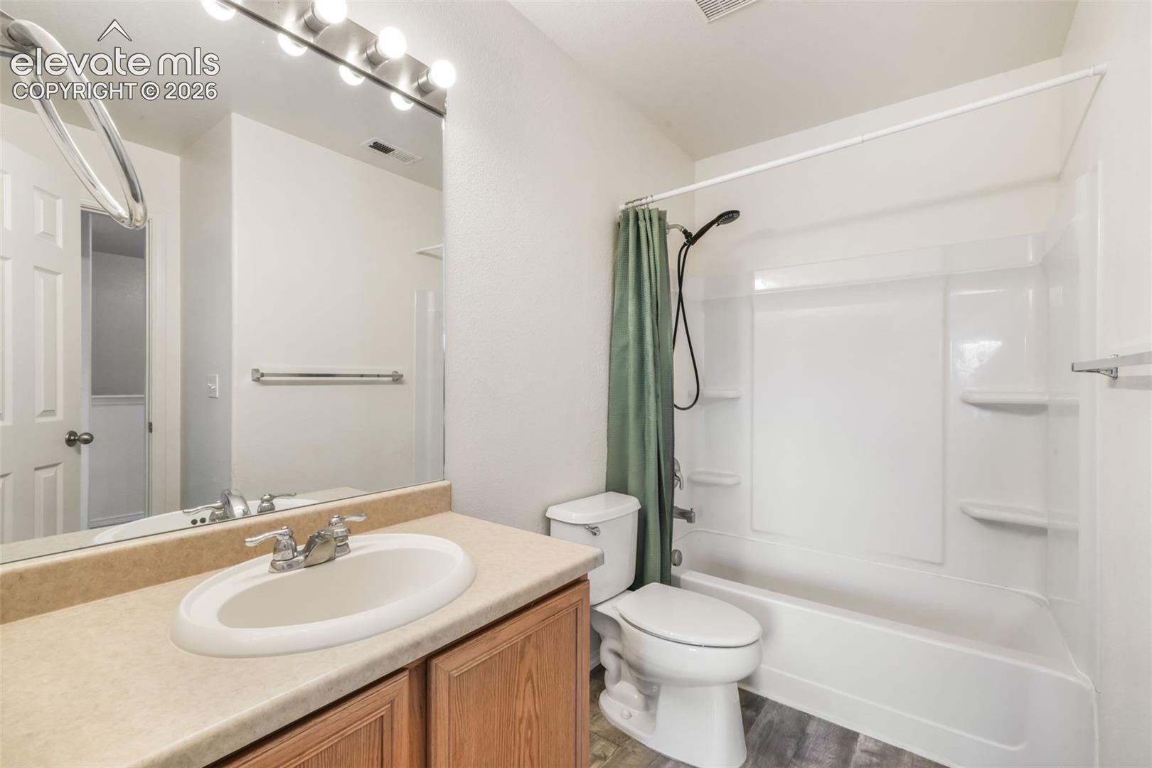 10513 Wells Point