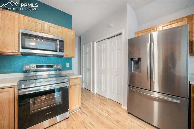 812 Hailey Glenn View