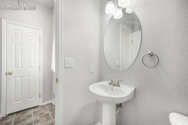 812 Hailey Glenn View