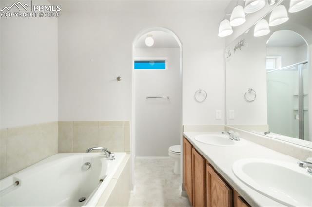 812 Hailey Glenn View