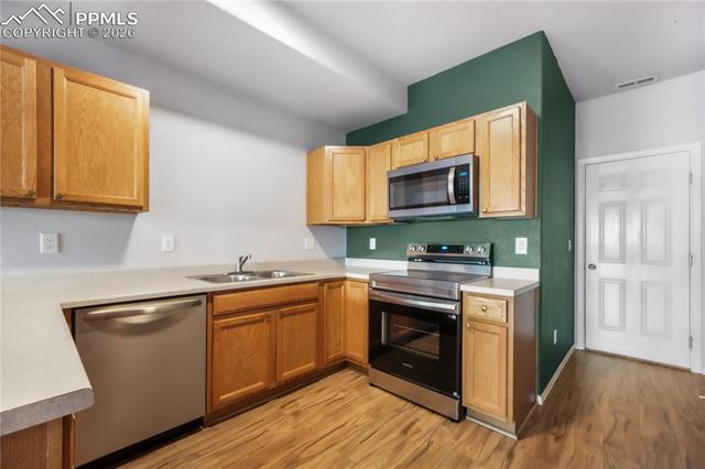 812 Hailey Glenn View