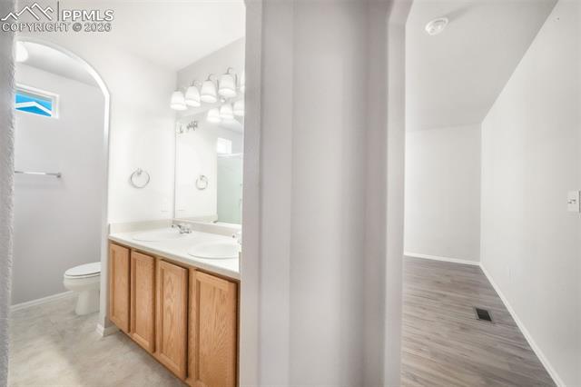 812 Hailey Glenn View