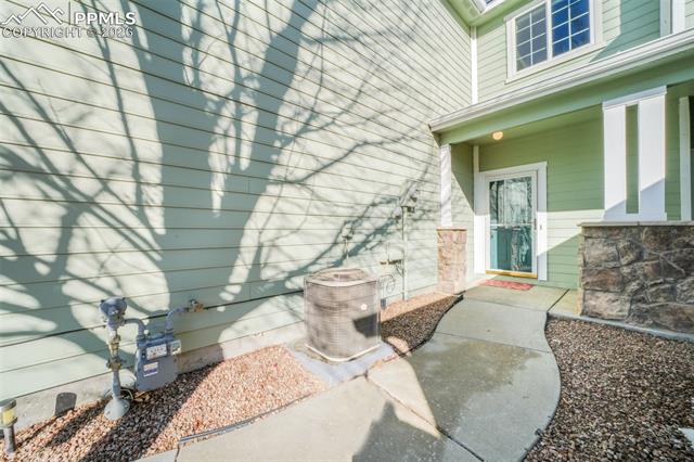 812 Hailey Glenn View