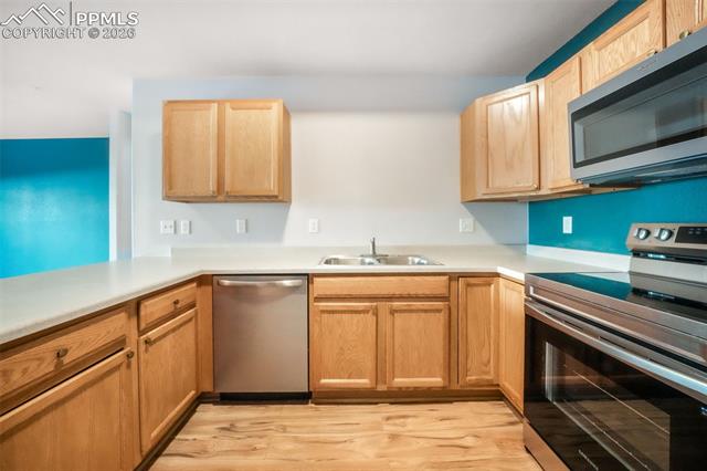 812 Hailey Glenn View