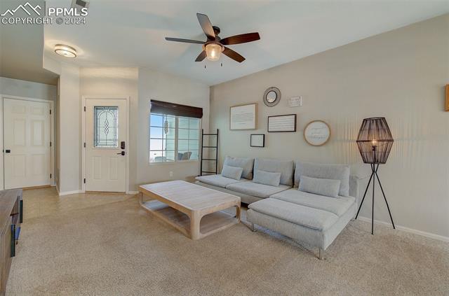 751 Hailey Glenn View