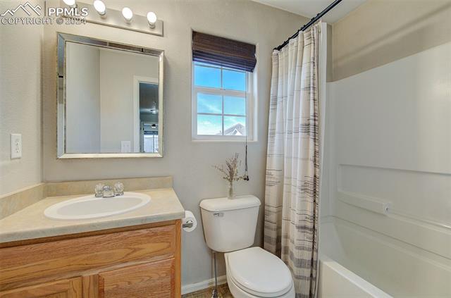 751 Hailey Glenn View