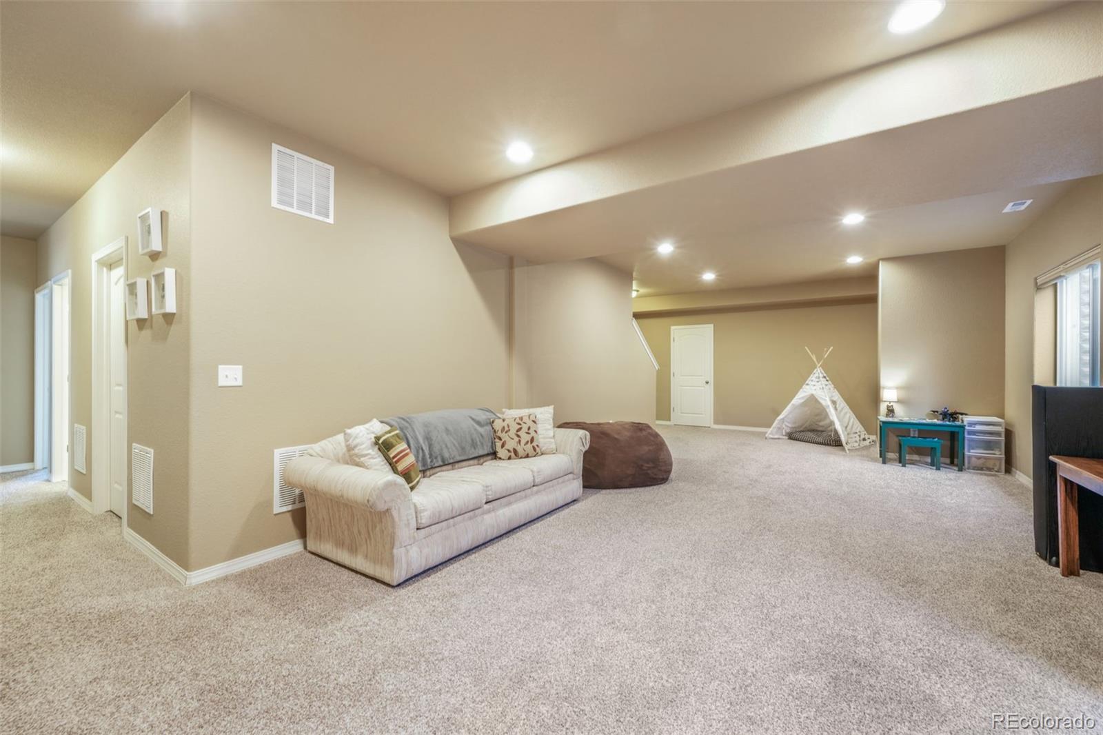 19793 Lindenmere Drive