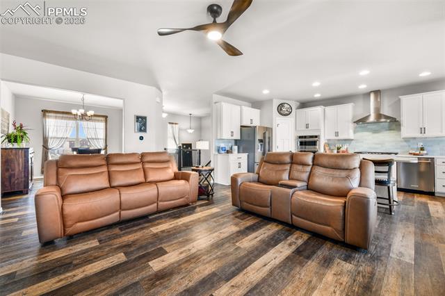 11211 Palmer Peak Place