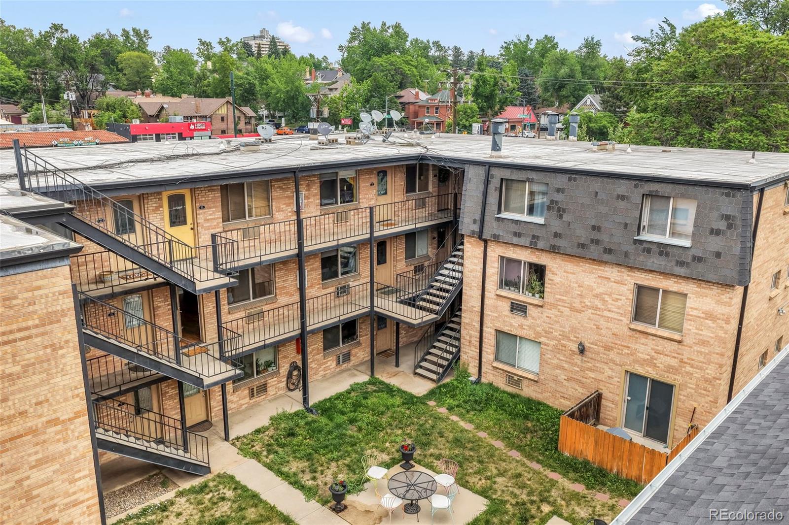 558 N Washington Street Unit: 203
