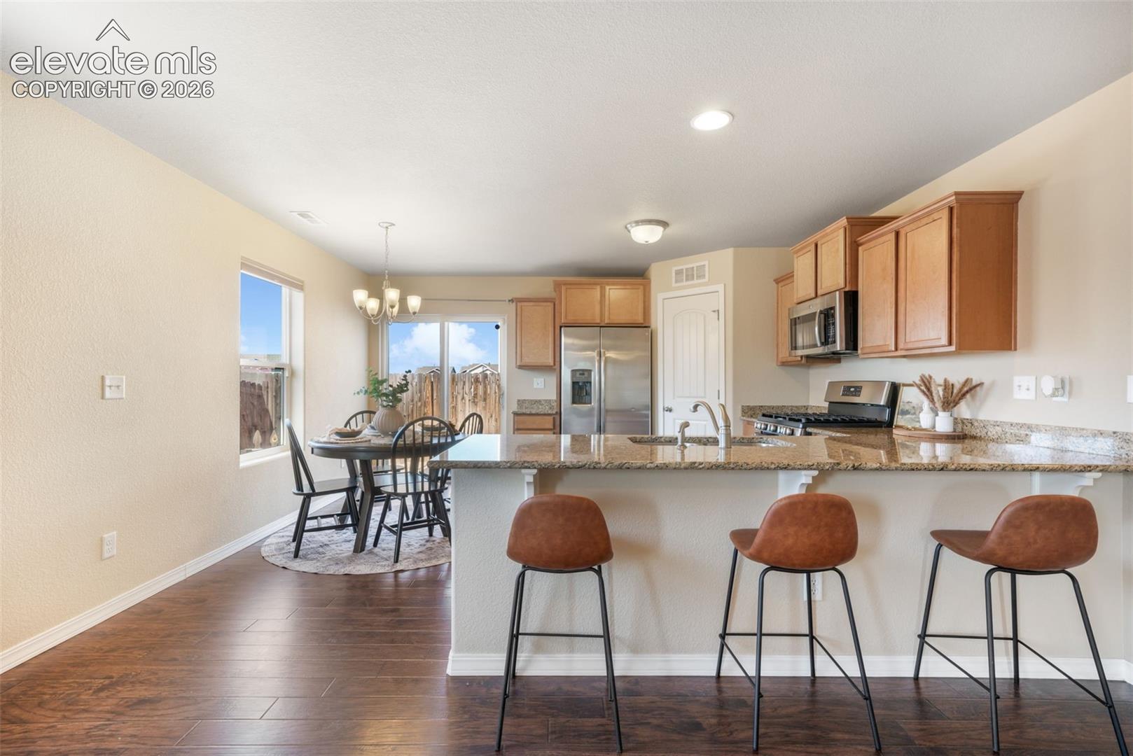 7704 Cruzer Heights