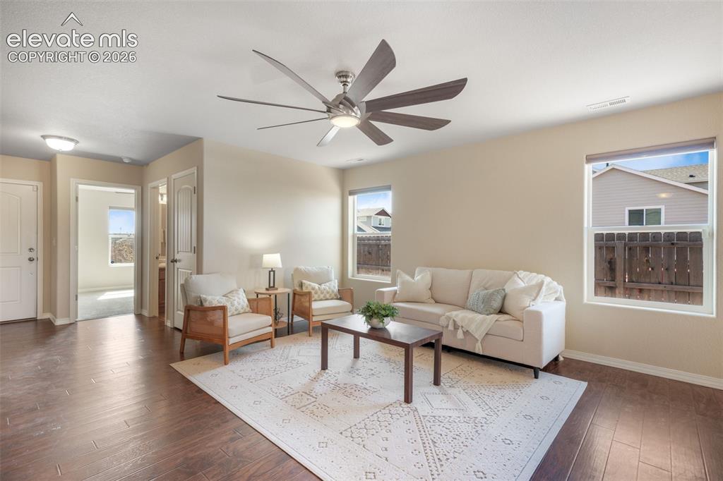 7704 Cruzer Heights