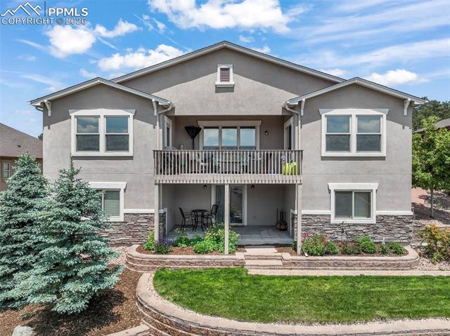215 Kettle Valley Way