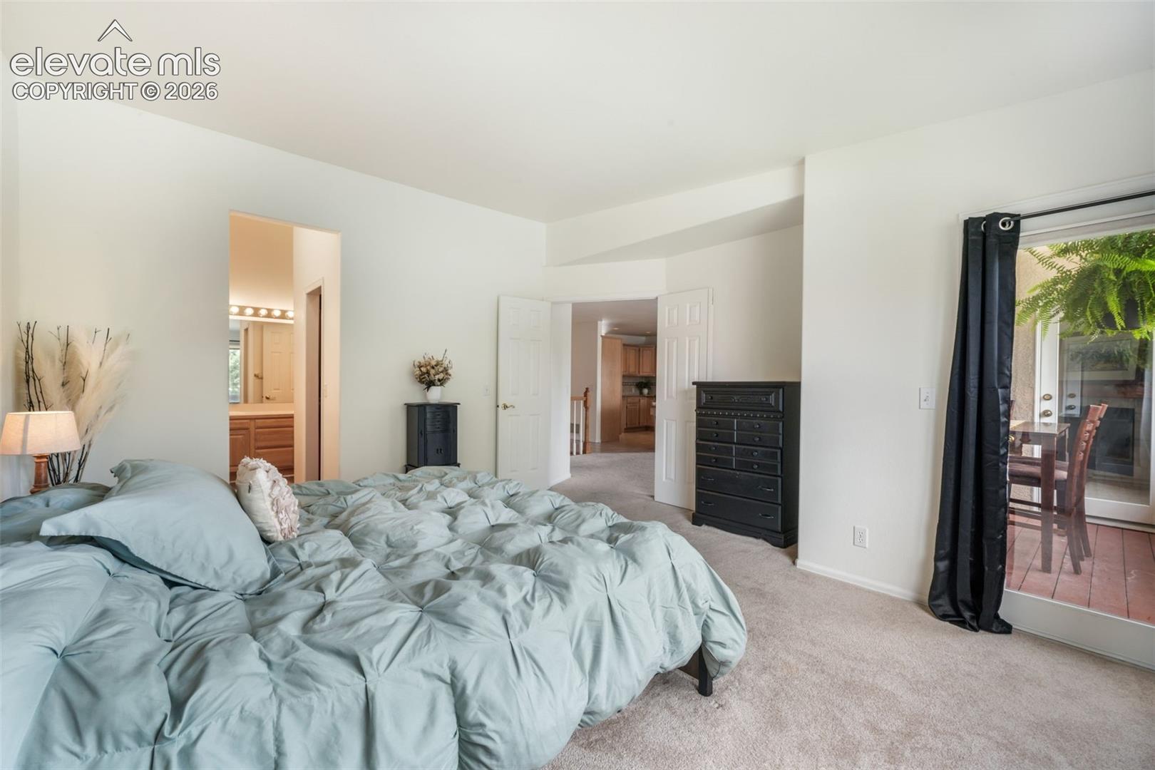 92 Luxury Lane