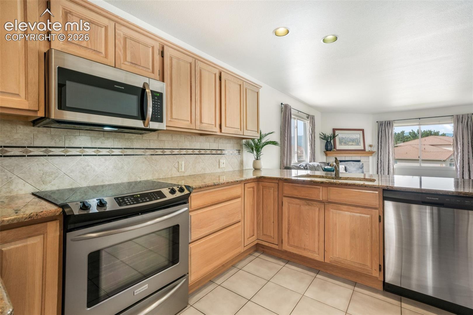 92 Luxury Lane