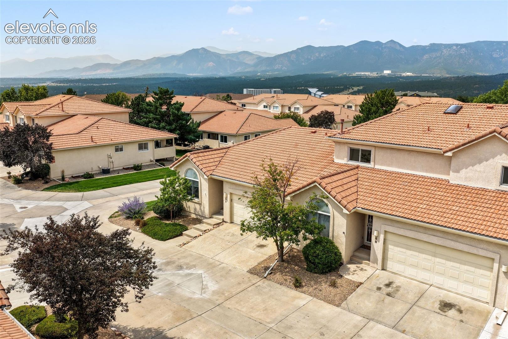 92 Luxury Lane