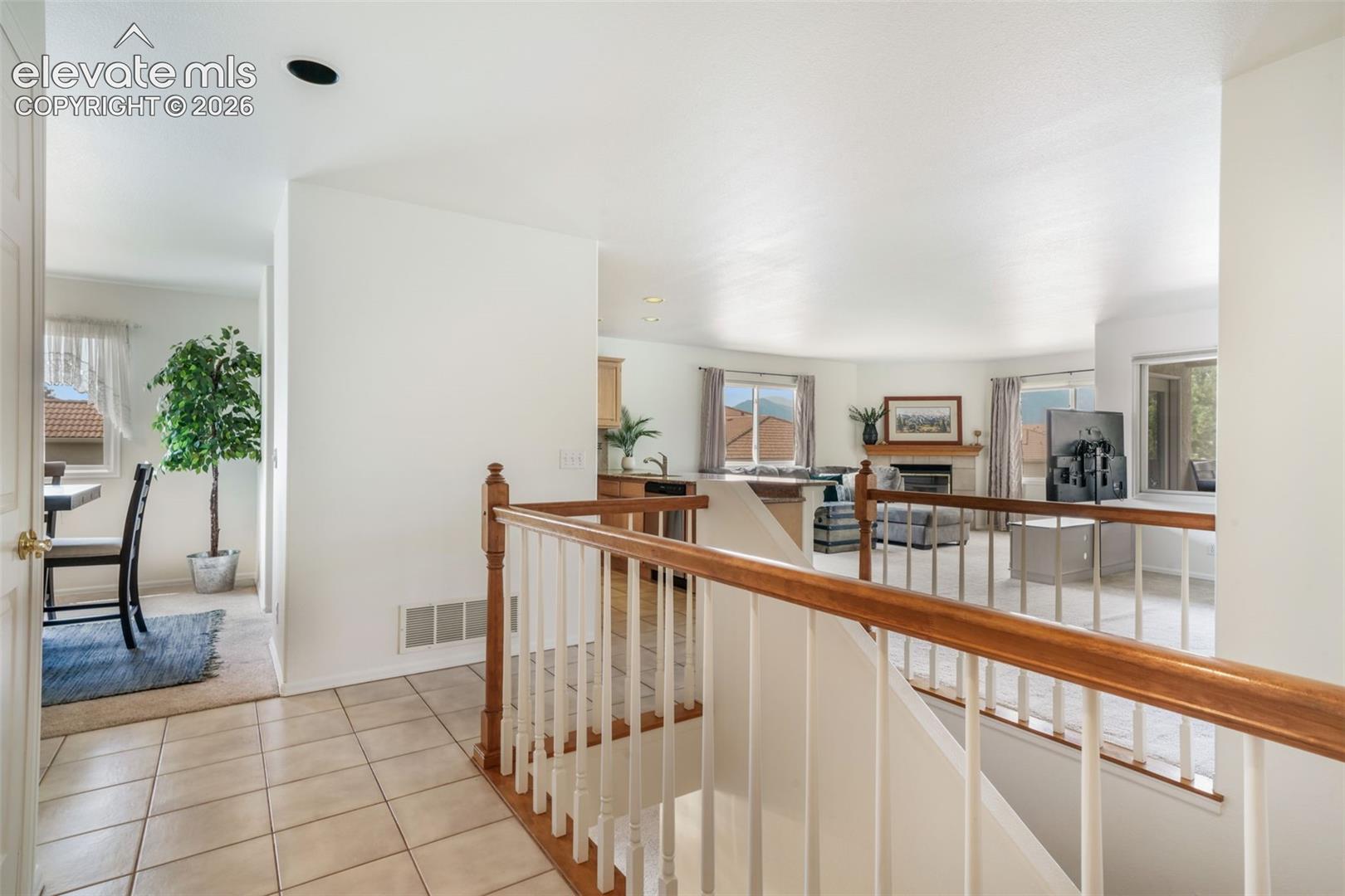 92 Luxury Lane