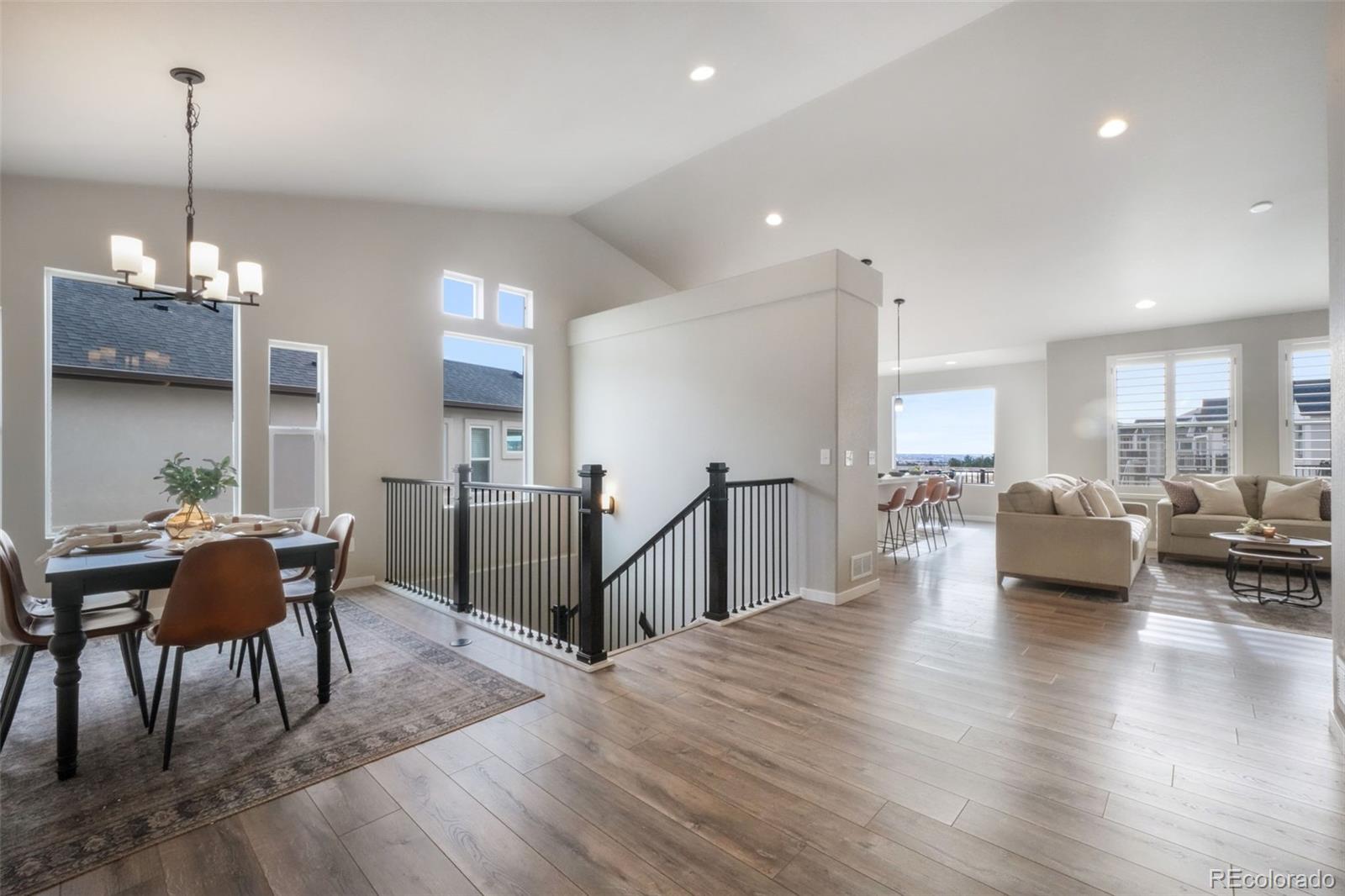 2573 Lakes Edge Drive