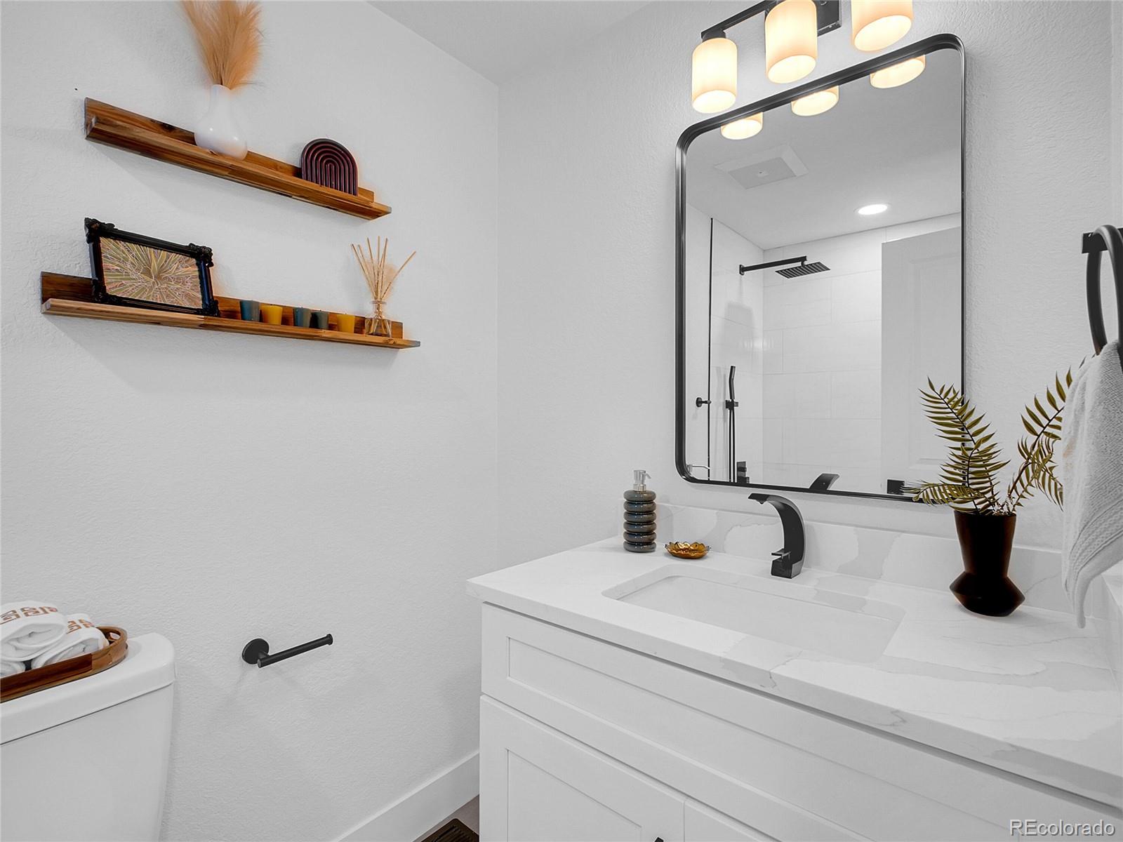 1517 S Elkhart Street